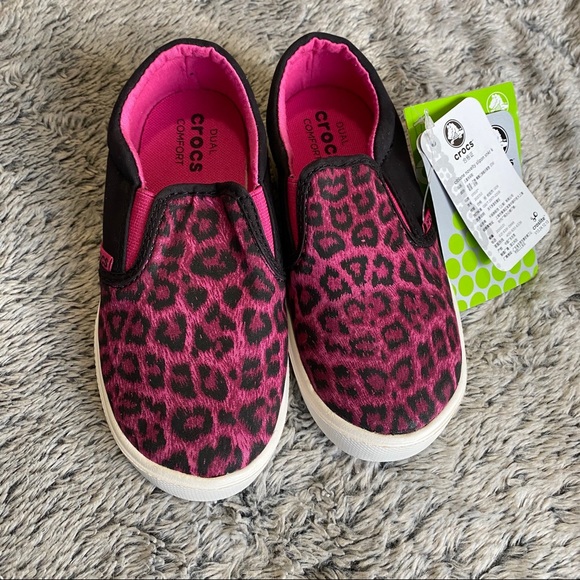 slide on canvas shoes